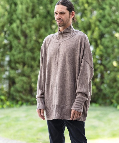 CAMBIO(カンビオ)の「mn2398-Gimmick Loose Turtle Neck Knit Pullover プルオーバー(ニット/セーター・メンズ・ブラック/オリーブ/グレイッシュベージュ/キナリ・S/M/L)」の12枚目の写真