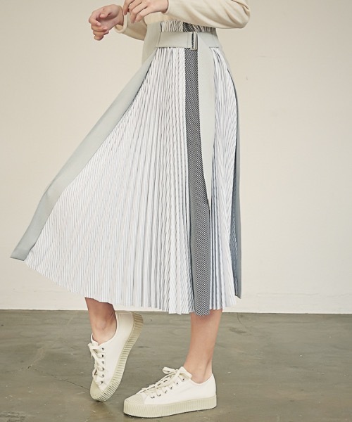 ACUD（アクド）の「【ACUD 】ティエラプリーツスカート / Tiera Pleats Skirt（スカート・レディース・ライトブルーグレー・SMALL/MEDIUM）」の6枚目の写真