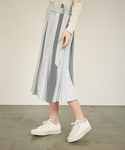 ACUD（アクド）の「【ACUD 】ティエラプリーツスカート / Tiera Pleats Skirt（スカート・レディース・ライトブルーグレー・SMALL/MEDIUM）」の4枚目の写真