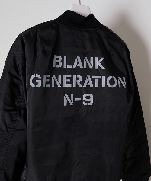 NUMBER (N)INE（ナンバーナイン）の「PRINTED ASYMMETRIC POCKET MA-1 / アシンメトリックポケット MA-1 (プリント)（ミリタリージャケット・メンズ・オリーブ/ブラック・3/2/4）」の11枚目の写真