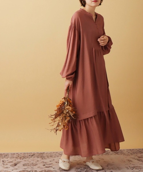 libelle more（リベル モア）の「オーガン紐付きロングワンピース（ワンピース・レディース・グリーン/ブラウン/ピンク/ブラック/グレイッシュベージュ・M/L）」の6枚目の写真