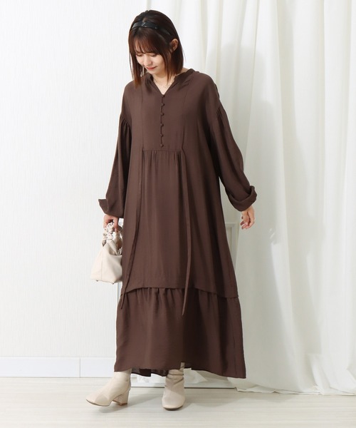 libelle more（リベル モア）の「オーガン紐付きロングワンピース（ワンピース・レディース・グリーン/ブラウン/ピンク/ブラック/グレイッシュベージュ・M/L）」の16枚目の写真