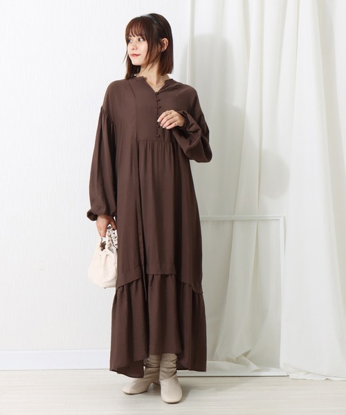 libelle more（リベル モア）の「オーガン紐付きロングワンピース（ワンピース・レディース・グリーン/ブラウン/ピンク/ブラック/グレイッシュベージュ・M/L）」の14枚目の写真