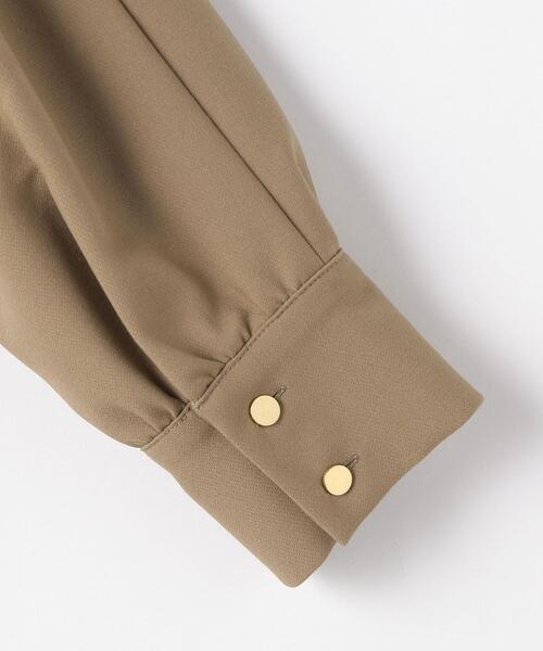 closet story（クローゼットストーリー）の「＜closet story（クローゼットストーリー）＞ダブルクロス タックブラウス -ウォッシャブル-（シャツ/ブラウス・レディース・ベージュ/ネイビー/ナチュラル・FREE）」の17枚目の写真