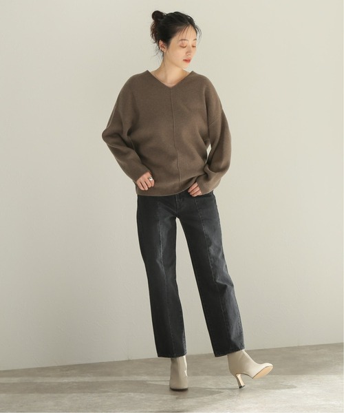 journal standard L'essage（ジャーナルスタンダードレサージュ）の「ウールカシミヤ スムースVネックプルオーバー◆（ニット/セーター・レディース・ブラック/ブラウン/ナチュラル・FREE）」の20枚目の写真