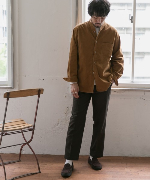 URBAN RESEARCH DOORS（アーバンリサーチドアーズ）の「コーデュロイバンドカラーシャツ（シャツ/ブラウス・メンズ・ベージュ系その他/ブラウン/ブルー系その他/ホワイト系その他・40/38）」の9枚目の写真