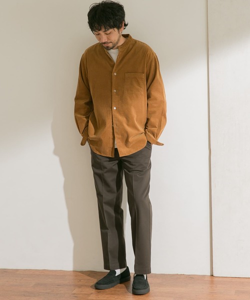 URBAN RESEARCH DOORS（アーバンリサーチドアーズ）の「コーデュロイバンドカラーシャツ（シャツ/ブラウス・メンズ・ベージュ系その他/ブラウン/ブルー系その他/ホワイト系その他・40/38）」の15枚目の写真