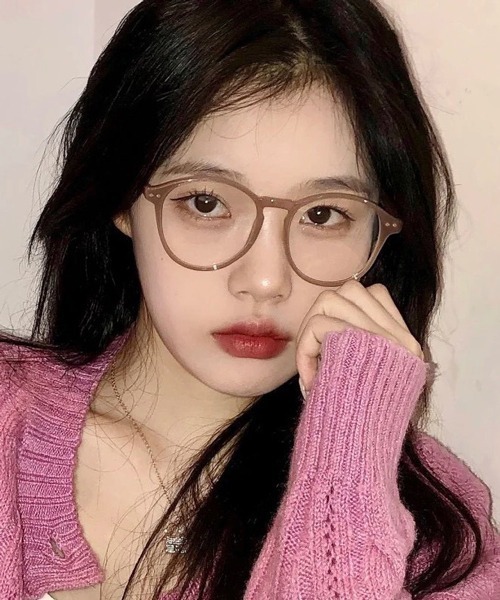 HALEY PESCA(ヘーリーペスカ)の「HALEY PESCA/プレーンフレーム クリア 丸メガネ(メガネ・レディース・ブラック/ベージュ/レオパード・FREE)」の10枚目の写真