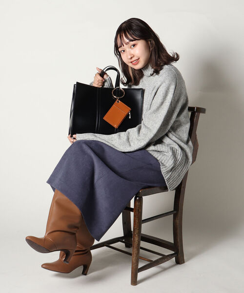 fredy emue（フレディエミュ）の「テープハンドル配色スムーストートバッグ（トートバッグ・レディース・アイボリー/ブラック/ボルドー・FREE）」の11枚目の写真