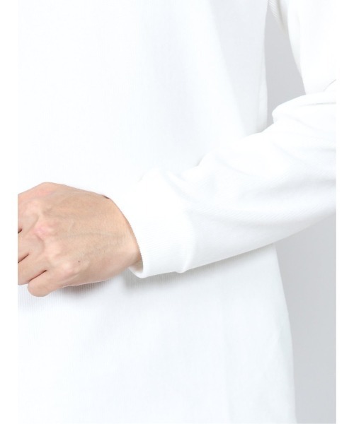 Alexander Julian(アレキサンダージュリアン)の「アレキサンダージュリアンメンズ/ALEXANDER JULIAN:MEN ソフトコールベロア モックネック長袖Tシャツ(Tシャツ/カットソー・メンズ・ベージュ/ホワイト/ブラック・X-LARGE/LARGE/MEDIUM)」の9枚目の写真