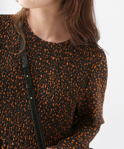 SLOBE IENA（スローブイエナ）の「シャーリングクルーネックワンピース【ウエストゴム/手洗い可能】◆（ワンピース・レディース・ブラック/ブラック系その他・FREE）」の19枚目の写真