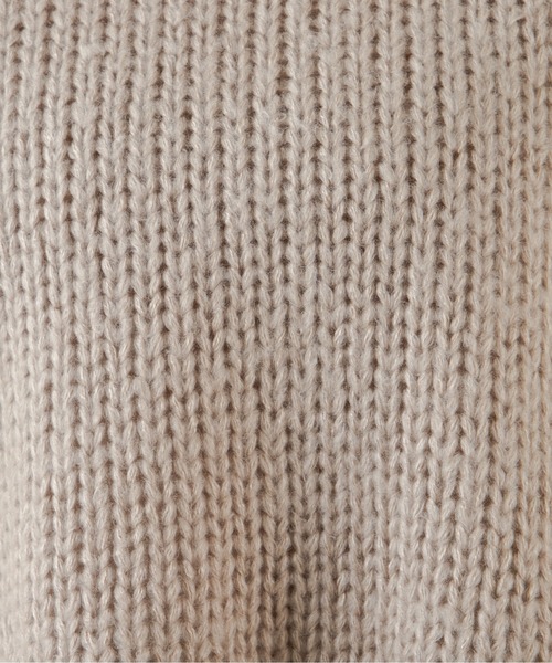 ANGIE(アンジー)の「起毛ローゲージショートニットプルオーバー(ニット/セーター・レディース・ブラック/ベージュ/ピンク/ブルー/アイボリー・FREE)」の7枚目の写真