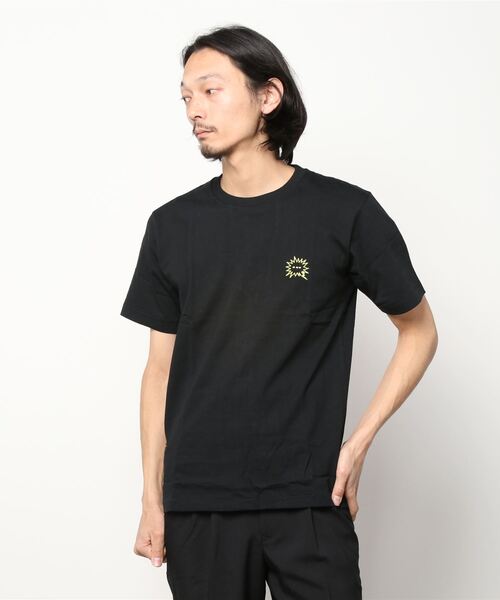 R.R.G.S（アールアールジーエス）の「LOGO EMBROIDERY T-SHIRTS（Tシャツ/カットソー・メンズ・ホワイト×グリーン/ホワイト×ブラック/ブラック×ホワイト/ブラック×レッド/ブラック×イエロー/ブラック×ピンク/ホワイト×ピンク/ホワイト×レッド・SMALL/MEDIUM/LARGE/X-LARGE）」の7枚目の写真