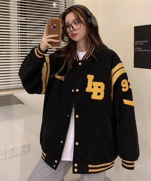 .KOM(ドットコム)の「A'GEM/9 × .kom『.kom/ドットケーオーエム』Lettered Stadium JUMPER レタードスタジャン 長袖 ブルゾン(スタジャン・レディース・ブラック/アイボリー・L)」の14枚目の写真