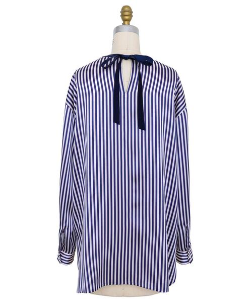 Drawer(ドゥロワー)の「<Drawer(ドゥロワー)> シルクストライプバックリボンブラウス(シャツ/ブラウス・レディース・ネイビー・FREE)」の6枚目の写真