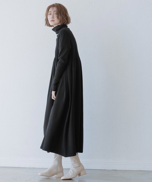 A part by(アパートバイ)の「HGタートルギャザーワンピース 257988(ワンピース・レディース・グリーン系その他7/ライトブラウン/ブラック・FREE)」の22枚目の写真