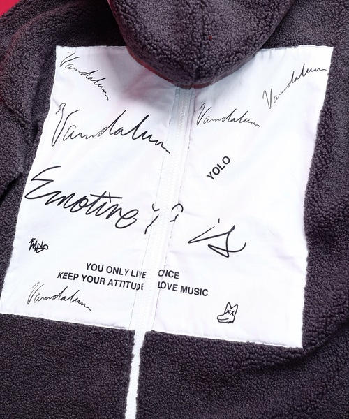 AFYF（エーエフワイエフ）の「FUR BACK ZIP PARKA/ビッグシルエット ファーバックZIPパーカー（パーカー・メンズ・チャコールグレー/ブルー系その他/キャメル/ワインレッド・FREE）」の6枚目の写真