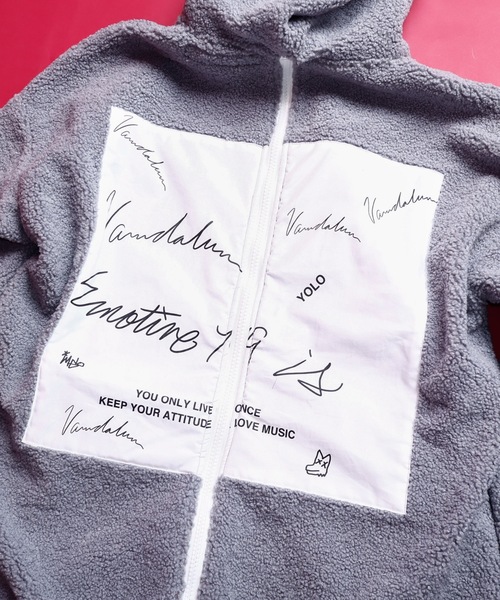 AFYF（エーエフワイエフ）の「FUR BACK ZIP PARKA/ビッグシルエット ファーバックZIPパーカー（パーカー・メンズ・チャコールグレー/ブルー系その他/キャメル/ワインレッド・FREE）」の16枚目の写真