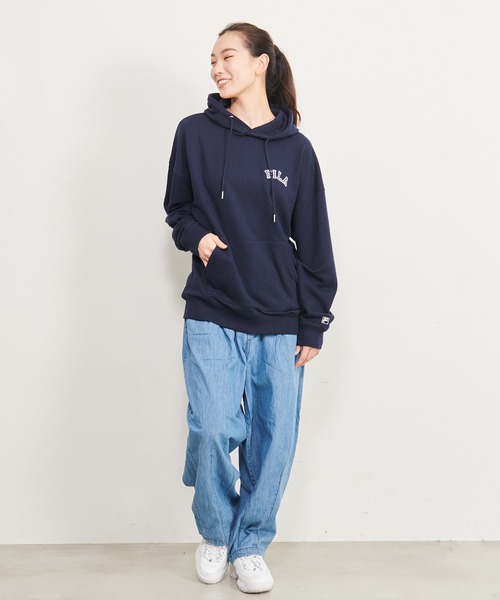 FILA(フィラ)の「【FILA/フィラ】WEB限定 別注 ワンポイント カレッジロゴ ビックシルエット ドロップショルダー パーカー フ―ディー 裏毛(パーカー・メンズ・ホワイト/ブラック/ネイビー/ピンク系その他・LL/M/L)」の15枚目の写真