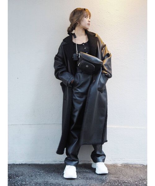 EVRIS（エヴリス）の「チェーンベルトボディBAG（ボディバッグ/ウエストポーチ・レディース・ブラック/ベージュ/ブルー・FREE）」の18枚目の写真