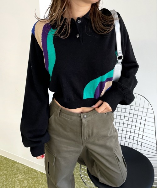 WHO'S WHO gallery（フーズフーギャラリー）の「ウェーブニットポロ（ポロシャツ・レディース・ブラック/オフホワイト・FREE）」の2枚目の写真