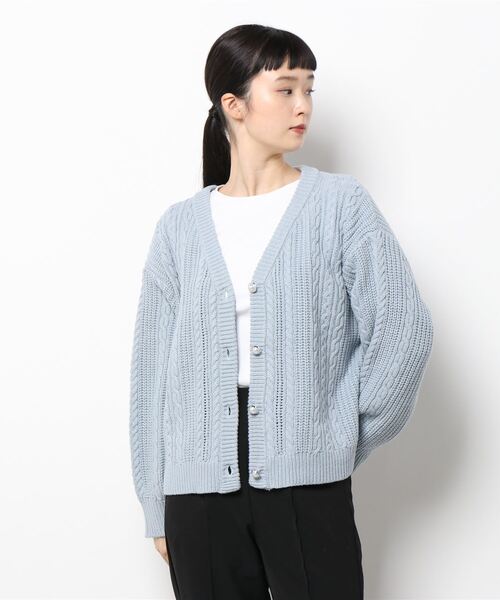 axes femme（アクシーズファム）の「バックリボンニットカーデ（カーディガン/ボレロ・レディース・イエロー/ベージュ/チャコール/サックスブルー・MEDIUM）」の4枚目の写真