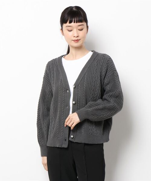 axes femme（アクシーズファム）の「バックリボンニットカーデ（カーディガン/ボレロ・レディース・イエロー/ベージュ/チャコール/サックスブルー・MEDIUM）」の2枚目の写真