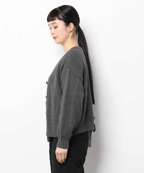 axes femme（アクシーズファム）の「バックリボンニットカーデ（カーディガン/ボレロ・レディース・イエロー/ベージュ/チャコール/サックスブルー・MEDIUM）」の6枚目の写真