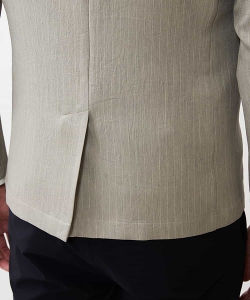 MICHEL KLEIN HOMME (ミッシェルクランオム)の「ストライプジャケット(ノーカラージャケット・メンズ・ブラック/ベージュ・MEDIUM/LARGE/X-LARGE)」の10枚目の写真