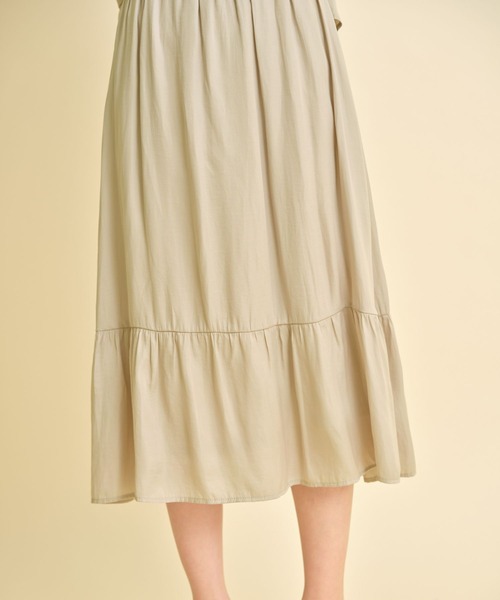 tocco closet（トッコ　クローゼット）の「りぼん＆くるみ釦付き袖口フレアティアードサテンワンピース（ワンピース・レディース・ミント/グレイッシュベージュ・M）」の20枚目の写真