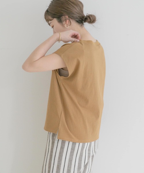 ITEMS URBANRESEARCH（アイテムズ アーバンリサーチ）の「クルーネックノースリーブTシャツ（Tシャツ/カットソー・レディース・グリーン/マスタード/ホワイト/ブラック・FREE）」の17枚目の写真