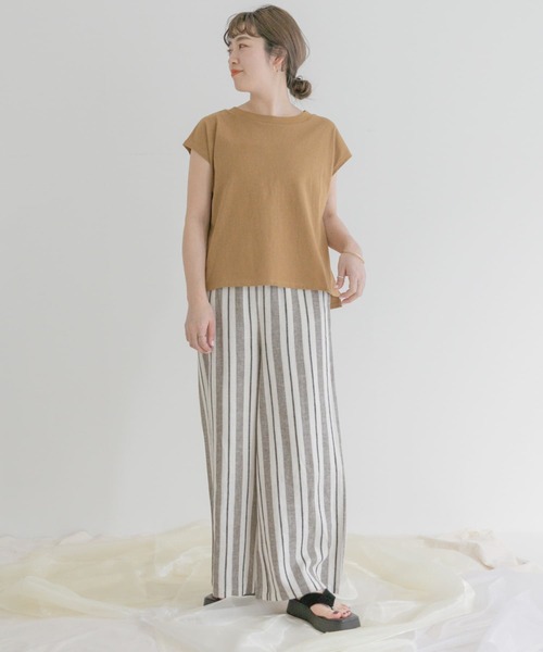 ITEMS URBANRESEARCH（アイテムズ アーバンリサーチ）の「クルーネックノースリーブTシャツ（Tシャツ/カットソー・レディース・グリーン/マスタード/ホワイト/ブラック・FREE）」の19枚目の写真