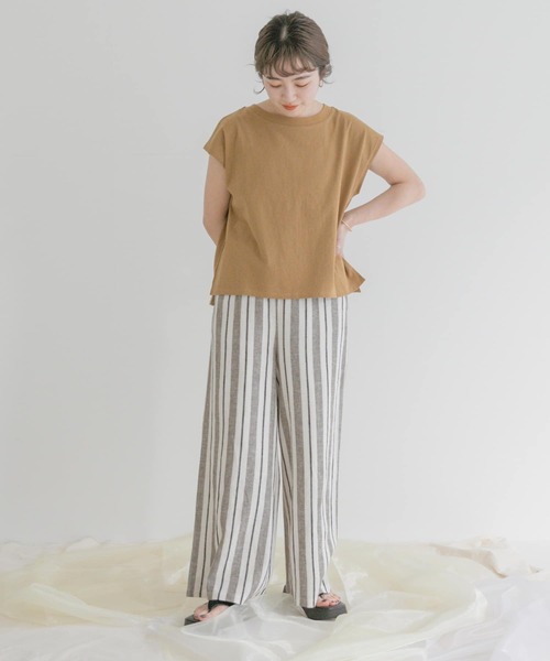 ITEMS URBANRESEARCH（アイテムズ アーバンリサーチ）の「クルーネックノースリーブTシャツ（Tシャツ/カットソー・レディース・グリーン/マスタード/ホワイト/ブラック・FREE）」の22枚目の写真