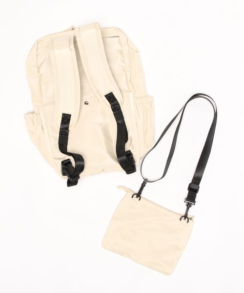 Green　Parks（グリーンパークス）の「・and mikka ミニショルダー付きリュック（トートバッグ・レディース・アイボリー/ブラック・FREE）」の3枚目の写真