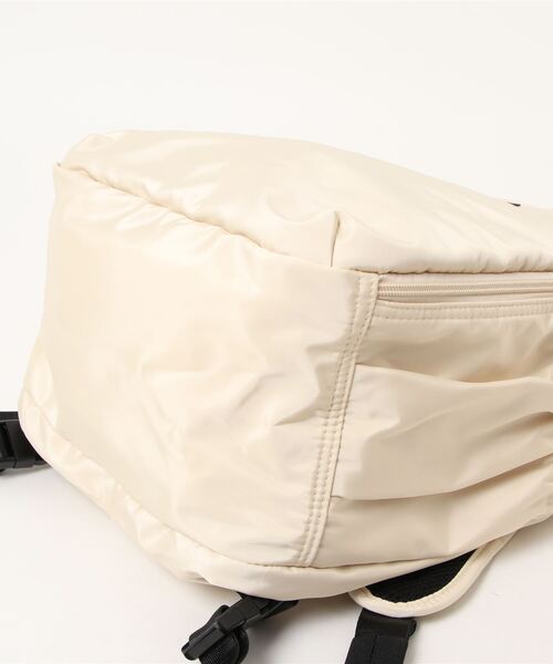 Green　Parks（グリーンパークス）の「・and mikka ミニショルダー付きリュック（トートバッグ・レディース・アイボリー/ブラック・FREE）」の6枚目の写真