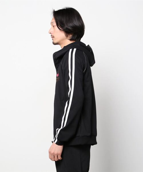 FranCisT_MOR.K.S.(フランシストモークス)の「FranCisT_MOR.K.S./フランシスト モークス/ライン 刺繍PARKA(パーカー・メンズ・ブラック/グレー・3/4/2)」の15枚目の写真