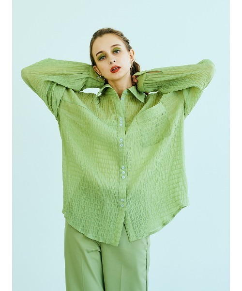 ENVYM(アンビー)の「プリーテッドルーズSH(シャツ/ブラウス・レディース・ホワイト/ブラック/グリーン・FREE)」の6枚目の写真