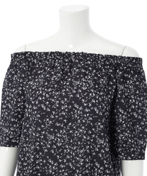 fifth(フィフス)の「小花柄プリントオフショルブラウス(Tシャツ/カットソー・レディース・ブラック/ラベンダー・M)」の18枚目の写真