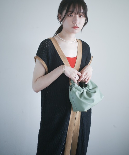 spoon store（スプーンストア）の「透かし編配色ニットワンピース（ワンピース・レディース・ブラック/ブラウン・フリー）」の13枚目の写真