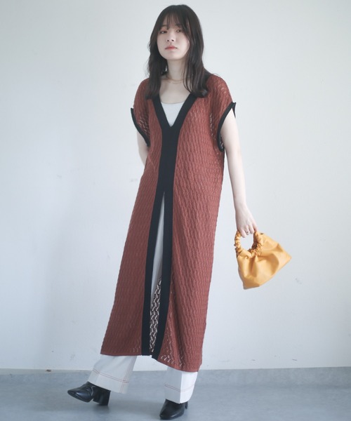 spoon store（スプーンストア）の「透かし編配色ニットワンピース（ワンピース・レディース・ブラック/ブラウン・フリー）」の22枚目の写真
