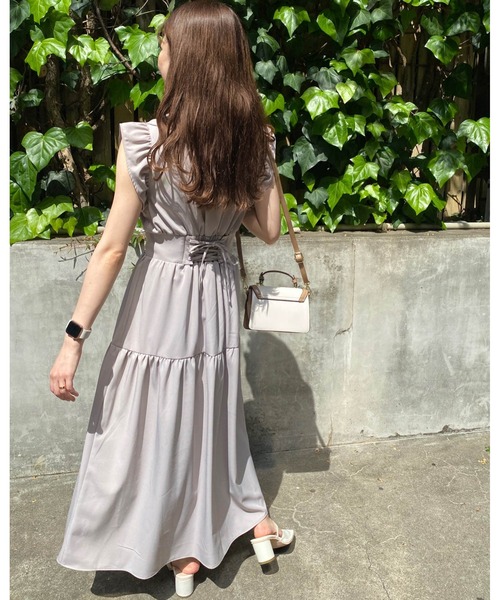 INGNI(イング)の「BIGカラーフリルティアード/ワンピース(ワンピース・レディース・ブラック/グレー系その他・M)」の14枚目の写真