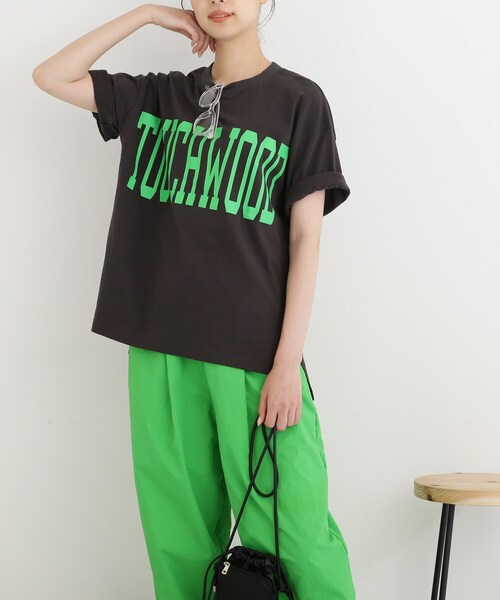 Cutie Blonde（キューティーブロンド）の「◆カレッジBIGロゴTシャツ（Tシャツ/カットソー・レディース・チャコールグレー/オフホワイト/オレンジ/ライトベージュ・02/03）」の18枚目の写真