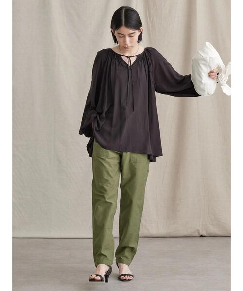 AMERICAN HOLIC（アメリカンホリック）の「レンチングＥＶラグランギャザーブラウス（シャツ/ブラウス・レディース・イエロー/ブルー/ブラック・L/M）」の11枚目の写真