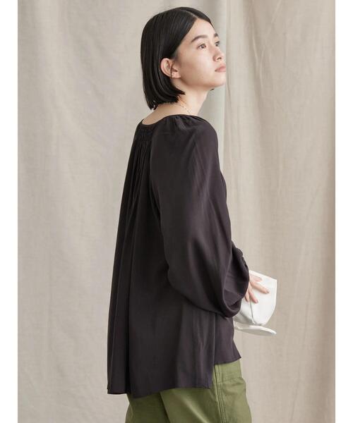 AMERICAN HOLIC（アメリカンホリック）の「レンチングＥＶラグランギャザーブラウス（シャツ/ブラウス・レディース・イエロー/ブルー/ブラック・L/M）」の17枚目の写真