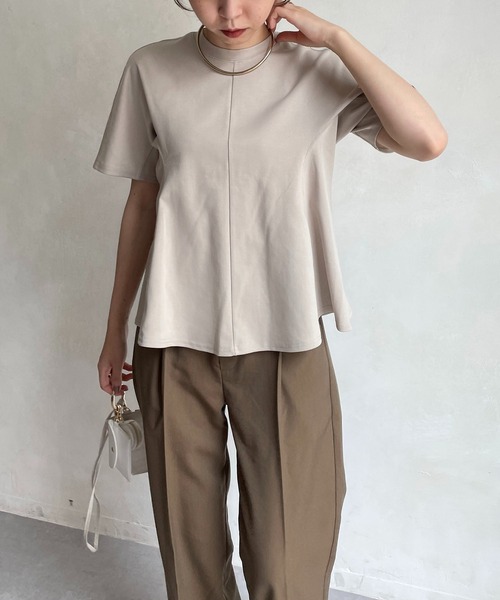 CAPRICIEUX LE'MAGE(カプリシューレマージュ)の「立体フレアTシャツ(Tシャツ/カットソー・レディース・ホワイト/ブラック/ベージュ・FREE)」の5枚目の写真