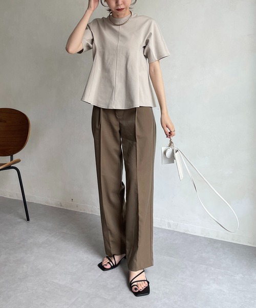 CAPRICIEUX LE'MAGE(カプリシューレマージュ)の「立体フレアTシャツ(Tシャツ/カットソー・レディース・ホワイト/ブラック/ベージュ・FREE)」の9枚目の写真