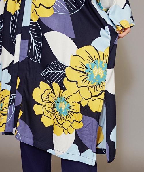 カヤ(カヤ)の「【カヤ】ジャポネズリ 銘仙牡丹UV羽織(カーディガン/ボレロ・レディース・ライトグレー/ネイビー/スミクロ・FREE)」の22枚目の写真