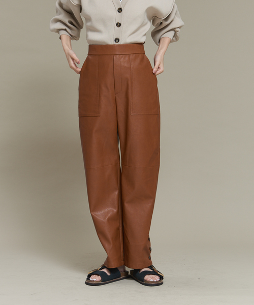 NOMINE（ノミネ）の「フェイクレザーベイカーパンツ（その他パンツ・レディース・ブラック/キャメル・S/M）」の4枚目の写真