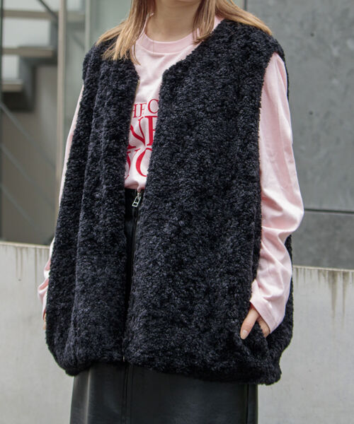 GLOSTER(グロスター)の「【GLOSTER/グロスター】ボアリバーシブルライナーベスト ボアベスト ライナー UNISEX(ベスト・メンズ・ブラウン/ブラック・L/S/M)」の1枚目の写真