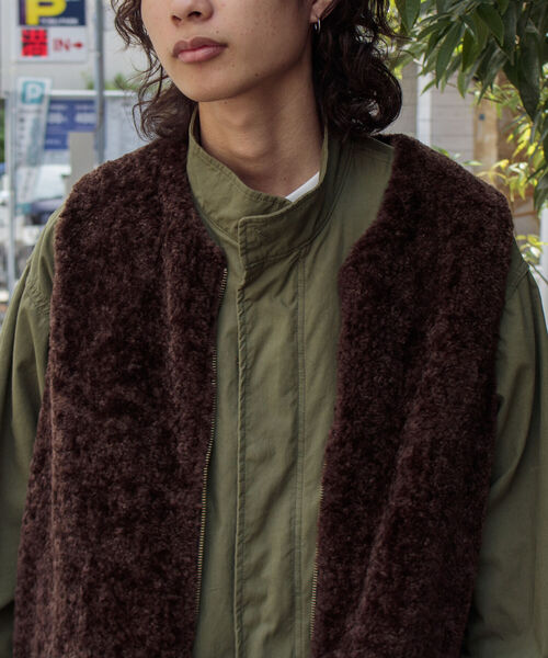 GLOSTER(グロスター)の「【GLOSTER/グロスター】ボアリバーシブルライナーベスト ボアベスト ライナー UNISEX(ベスト・メンズ・ブラウン/ブラック・L/S/M)」の3枚目の写真